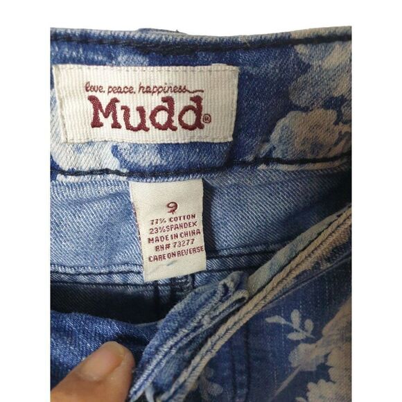 Women's Denim Stretch Shorts Shortie Studded Floral Print Cut Off shorts Size 9 - Picture 7 of 9